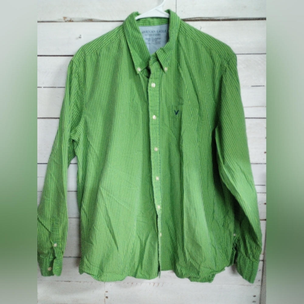 American Eagle Outfitters Green Casual Button Down Shirt Y2K
